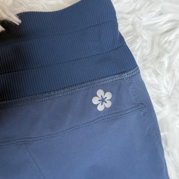 Tuff Athletics Shorts - Picture 4 of 7